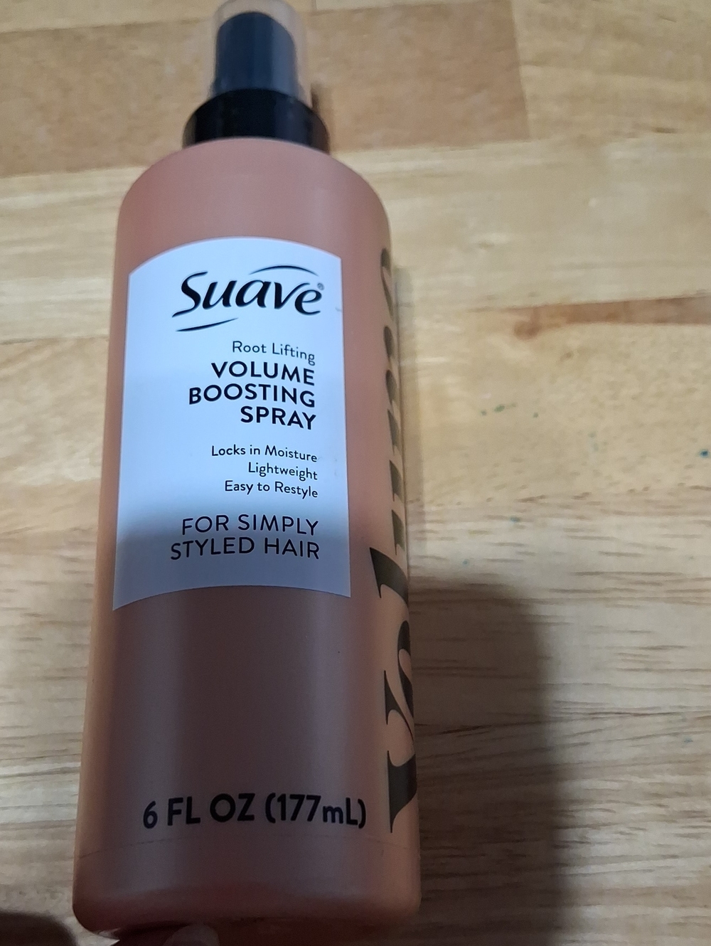 Suave Volume Boosting Spray for Simply Styled Hair - Pink